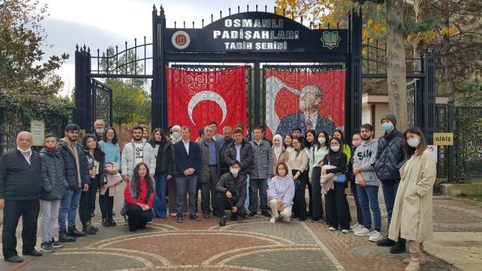 Türk Dünyası öğrencileri tarihi eserlere hayran kaldılar