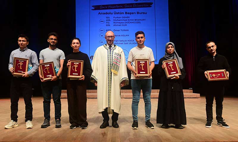Anadolu niversitesi 2023-2024 Akademik Yl Al Treni gerekletirildi