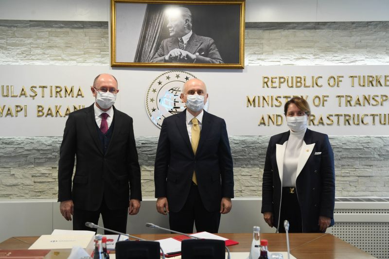VEKİL GÜNAY VE REKTÖR ERDAL’DAN URAYSİM İÇİN BAKANLIK ZİYARETİ