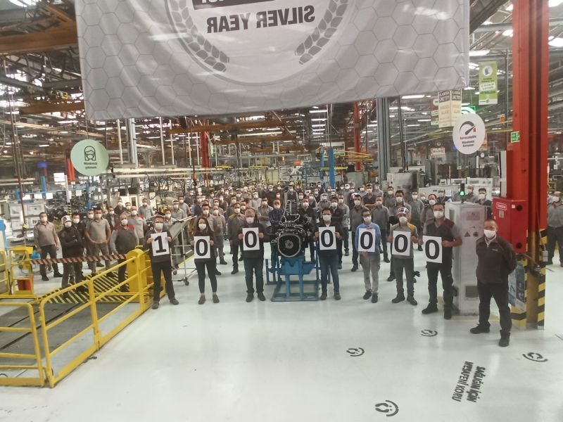 TÜRKTRAKTÖR’DEN 1 MİLYONUNCU TRAKTÖR GÖVDESİ