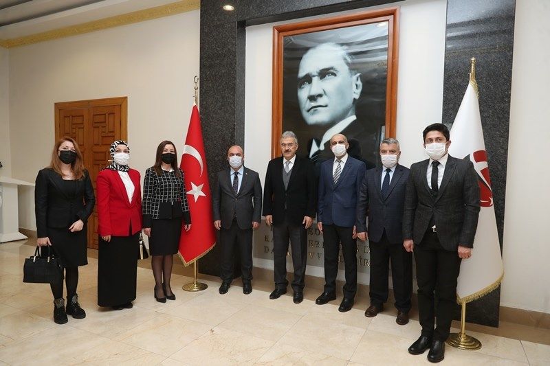 Vali Ayyıldız, Öğretmenleri Kabul Etti