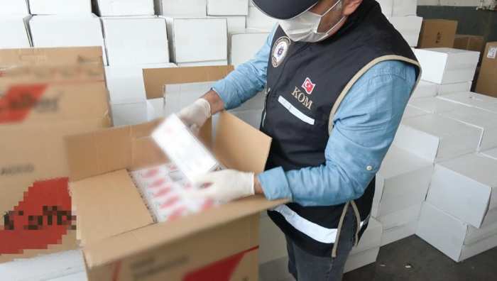 3 Milyon 330 Bin Bandrolsüz Makaron Ele Geçirildi