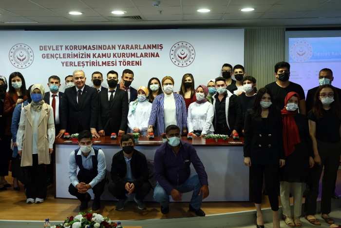 Bakanlık Kuruluşlarında Yetişen 1050 Genç Kamuda İstihdam Edilecek