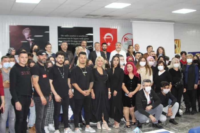 Güzellik Uzmanları Hünerlerini Sergiledi