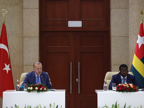 Togo ile siyasi, ekonomik, ticari ve askerî alanlarda iş birliğimizi ilerletme arzusundayız