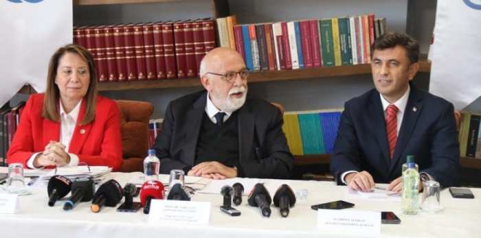En önemli kusurumuz yaptıklarımızı doğru dürüst anlatamamak