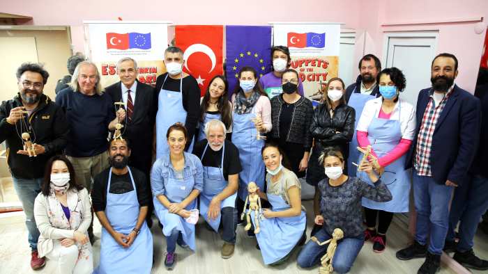 KUKLA ATÖLYE ÇALIŞMALARI SERTİFİKA TÖRENİYLE SONA ERDİ