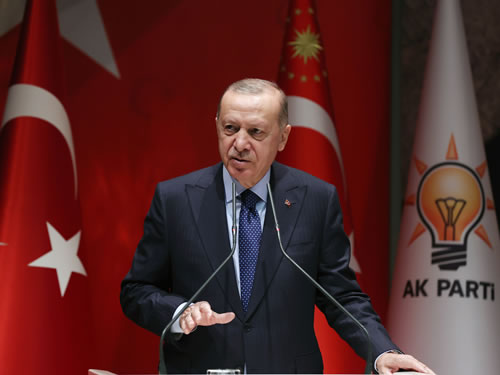 HEDEFLERİMİZE MİLLETİMİZLE BİRLİKTE YOL YÜRÜYEREK ULAŞABİLİRİZ