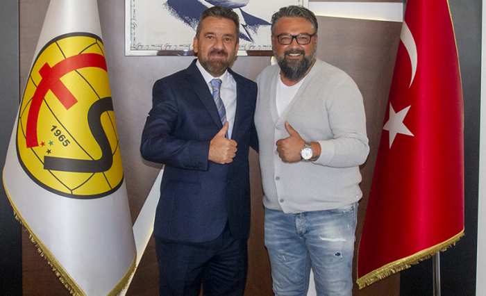 Eski Başkan Osman Taş, Alacaklarından Feragat Etti