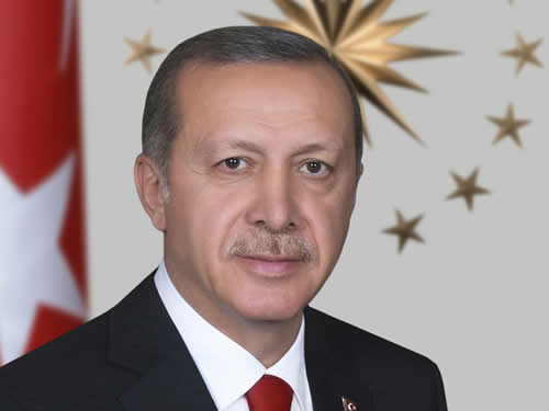 TÜRKİYE SALGININ EN KRİTİK EVRESİNİ EN AZ ZARARLA ATLATMAYI BAŞARDI