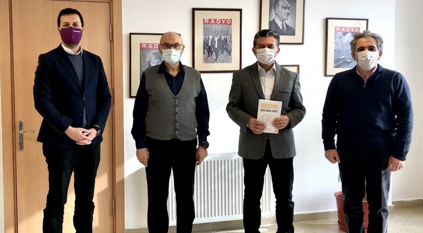Eskişehir’in basın emektarlarının hatıraları “Eskişehir Sözlü Basın Tarihi” kitabıyla ölümsüzleşti