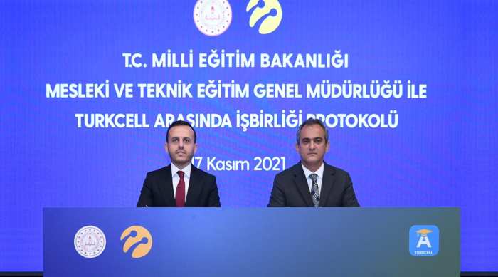 "MESLEKİ EĞİTİM MERKEZLERİ, İŞ GÜCÜ PİYASASININ ’ARADIĞIM ELEMANI BULAMIYORUM’ RETORİĞİNİ ORTADAN KALDIRACAK"