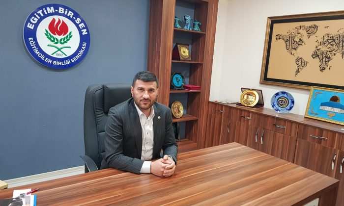 Akar: “Gelecek İçin Eğitim, Eğitim İçin Öğretmen Vazgeçilmezdir”