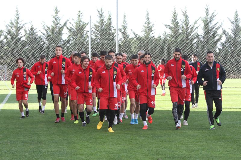 Eskişehirspor ikinci devre hazırlıklarına Antalya’da devam ediyor