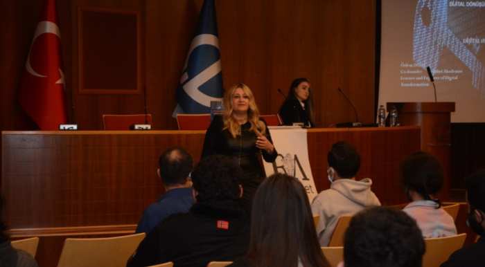 “Dijital Dönüşüm ve Blockchain” eğitim etkinliği gerçekleştirildi