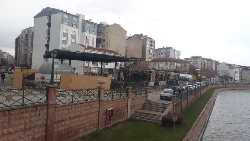 BUNUN İÇİN Mİ BEKLİYORDU! Eski otoparka akaryakıt istasyonu