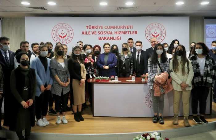 Devlet Korumasında Yetişen 985 Genç Kamuya Atanacak