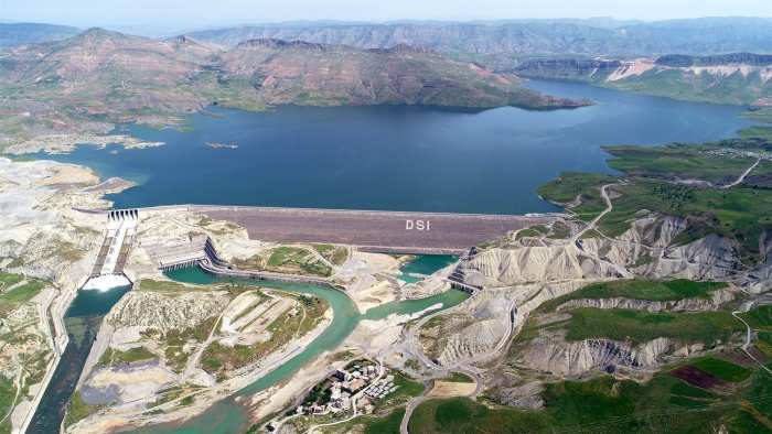 DSİ Olarak Devasa Su Yapıları Yaparak Aziz Milletimizin Hizmetine Sunuyoruz