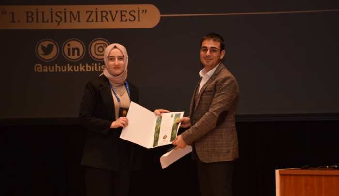 Hukuk ve Bilişim Kulübü’nden “Bilişim Zirvesi” etkinliği