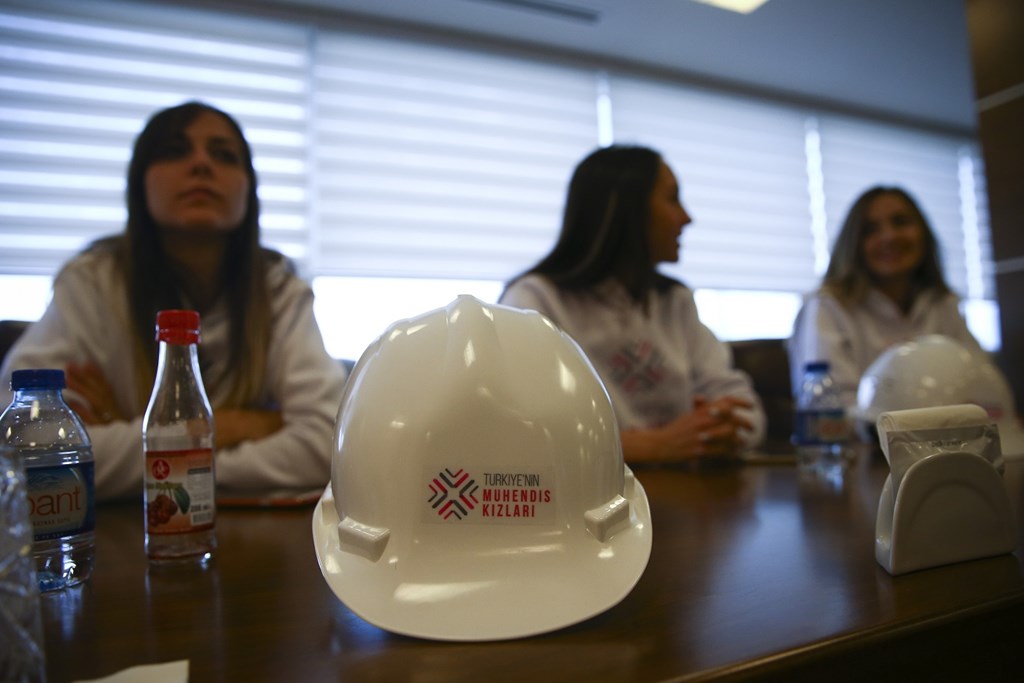 "Türkiye’nin Mühendis Kızları" Eğitim ve İstihdam Desteğiyle Yetişiyor