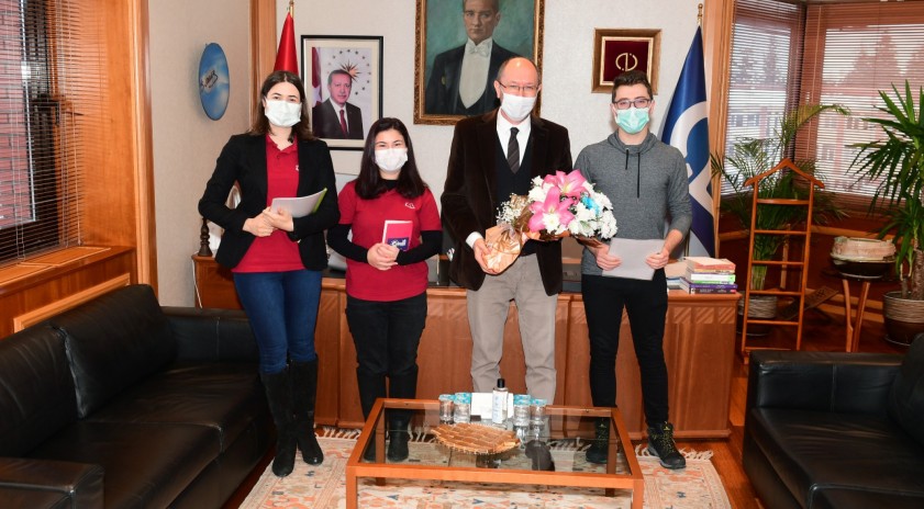 Avrupa Öğrencileri Forumu Kulübü Rektör Erdal’ı ziyaret etti