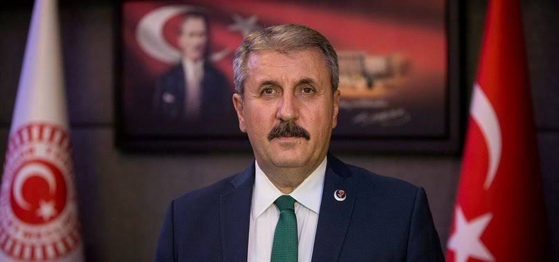 Destici:"Gençlerimize kolaylıklar sağlanmalı."