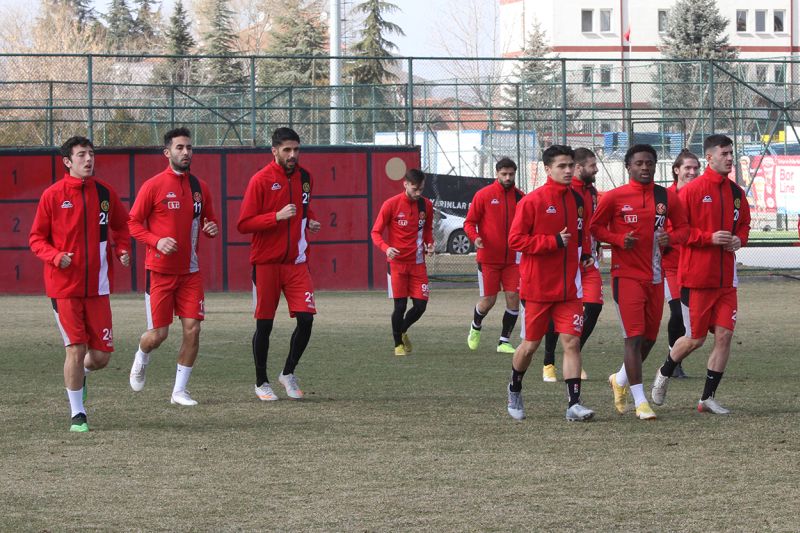 ÜMRANİYESPOR MAÇI HAZIRLIKLARI BAŞLADI