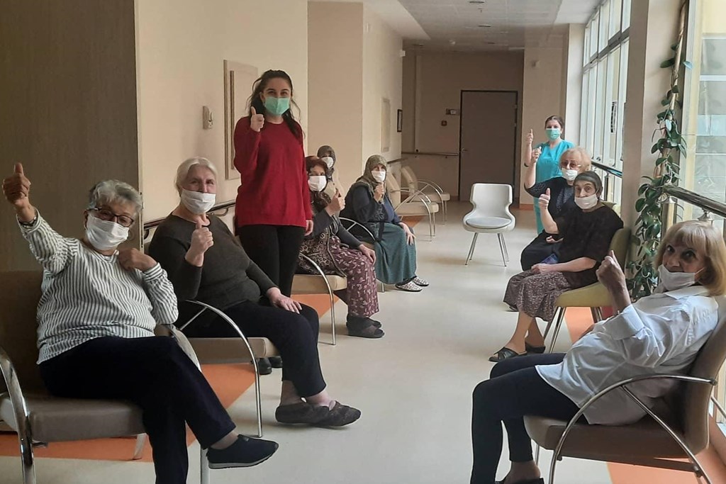 Huzurevleri Sakinleri Salgın Sürecini Etkinliklere Katılarak Geçiriyor
