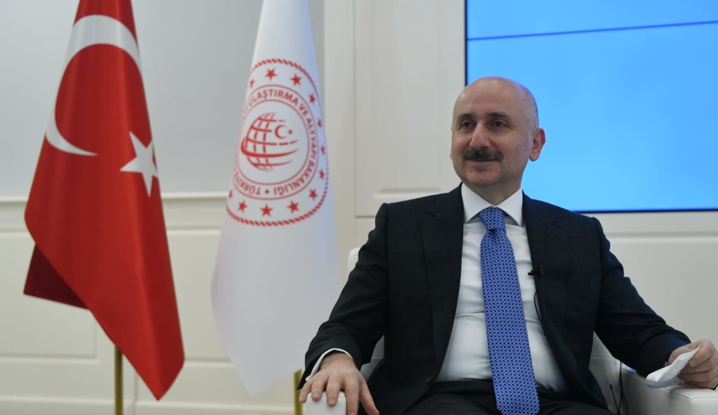 BİLİŞİM, E-TİCARET VE SİBER GÜVENLİK ALANINDA GENÇLERİMİZLE BÜYÜYECEĞİZ
