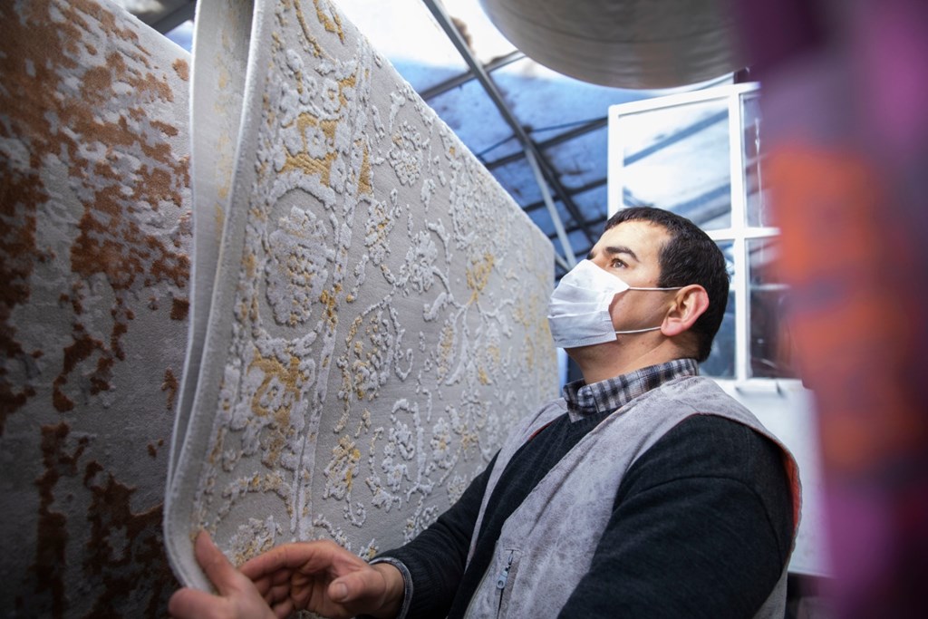 İşitme ve Konuşma Engelli Hüseyin İŞKUR’dan Aldığı Hibe ile Ailesinin Geçimini Sağlıyor