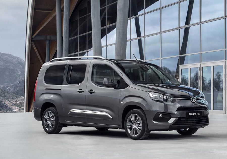 “Toyota Professional” ile Hafif Ticari Araç Pazarına Damgasını Vuracak