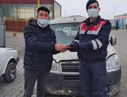 Çalınan Kamyonet Bulunarak Sahibine Teslim Edildi