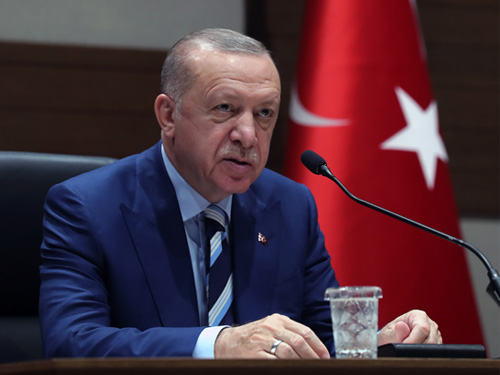 Kıbrıs Türk halkı, eşit ortağı olduğu Ada’da egemen eşitliğe ve eşit uluslararası statüye sahiptir