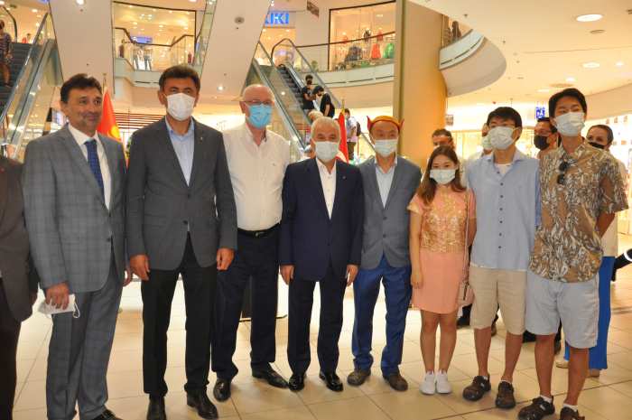 “Moğolistan Çağdaş Sanatçıları Galerisi” Espark AVM’de