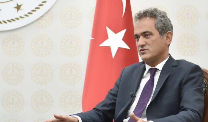 BAKAN ÖZER, OKULLARDA YÜZ YÜZE EĞİTİM HAZIRLIKLARININ DETAYLARINI AÇIKLADI