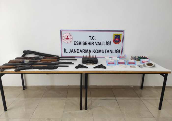 Aranan Şahıs, Uluşturucu İle Yakalandı