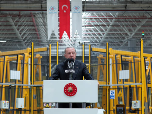 Türkiye’nin potansiyeline inanan, ekonomimize güvenen yatırımcılarımızın yanında durmayı sürdüreceğiz