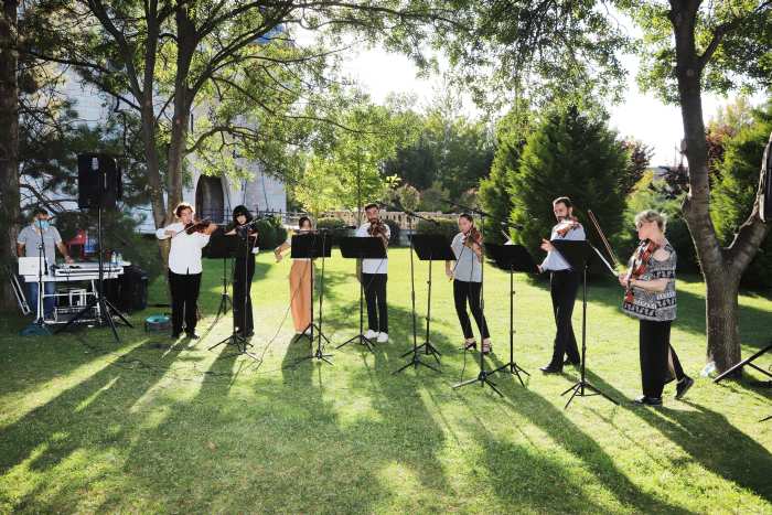 ŞATODA MÜZİK KONSERLERİ ÇOCUKLAR İLE BULUŞTU