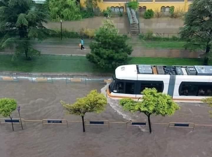 Meteorolojiden Sel Uyarısı!