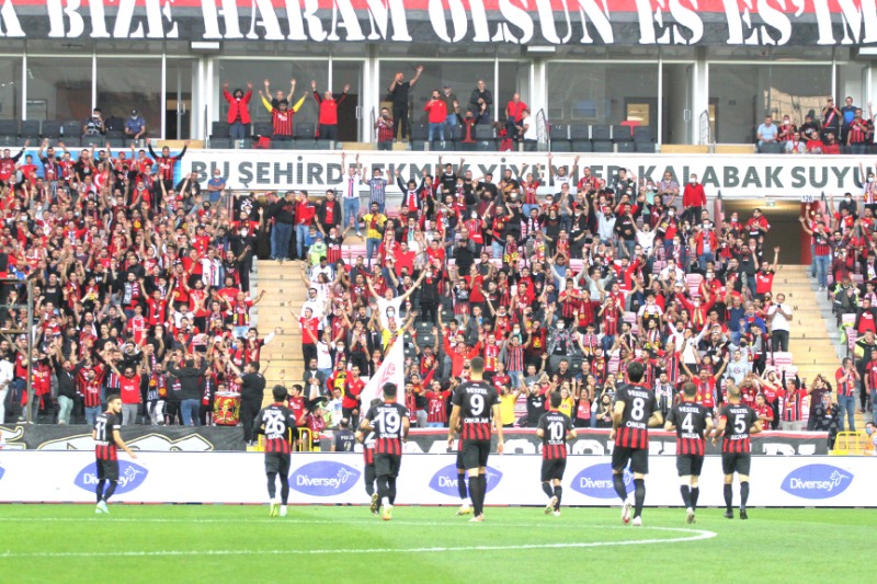 Kolay Lokma Değiliz