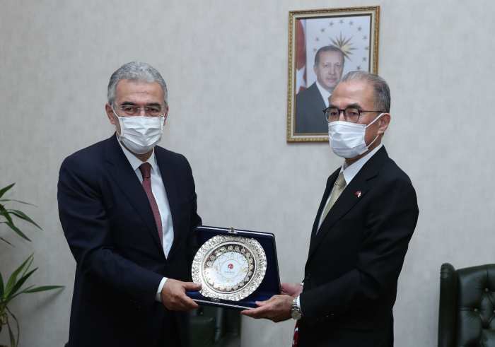 Vali Ayyıldız Japonya’nın Ankara Büyükelçisi Kazuhiro Suzuki’yi Makamında Ağırladı