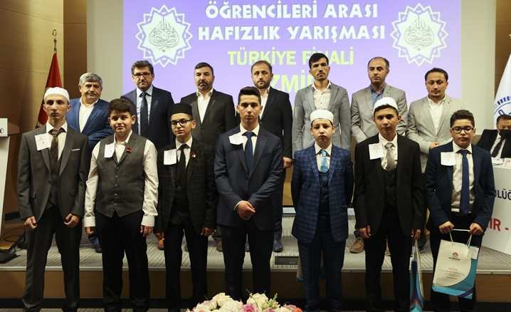 Kur’an Kursu Öğrencileri Arası Hafızlık Yarışması Türkiye Finali