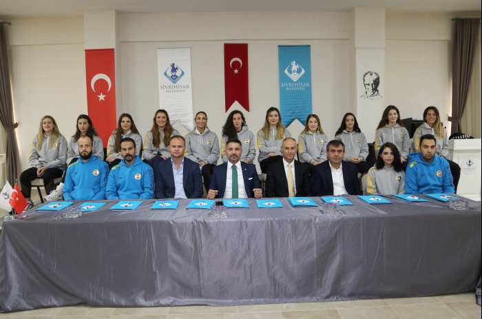 SİVRİHİSARSPOR ŞAMPİYONLUK HEDEFLİYOR