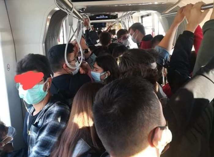 Tramvaylarda Tepki Çeken Yoğunluk!