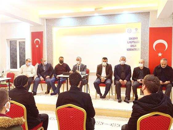 İl Müftüsü Bekir GEREK’ten Gençlik Merkezine Ziyaret