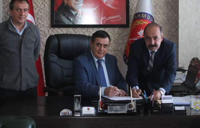 MAHMUDİYE BELEDİYESİ’ NDE TOPLU İŞ SÖZLEŞMESİ İÇİN İMZALAR ATILDI