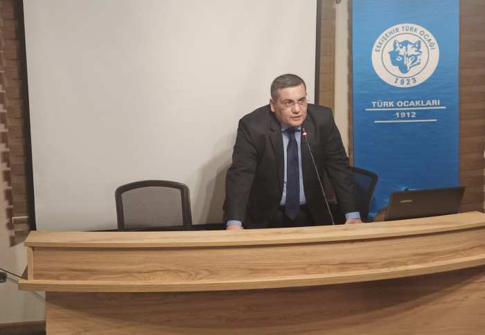 ESKİŞEHİR TÜRK OCAĞI’NDA “RUSYA’NIN YENİ ANAYASASI-YENİ RUS ÇARLIĞI” KONFERANSI
