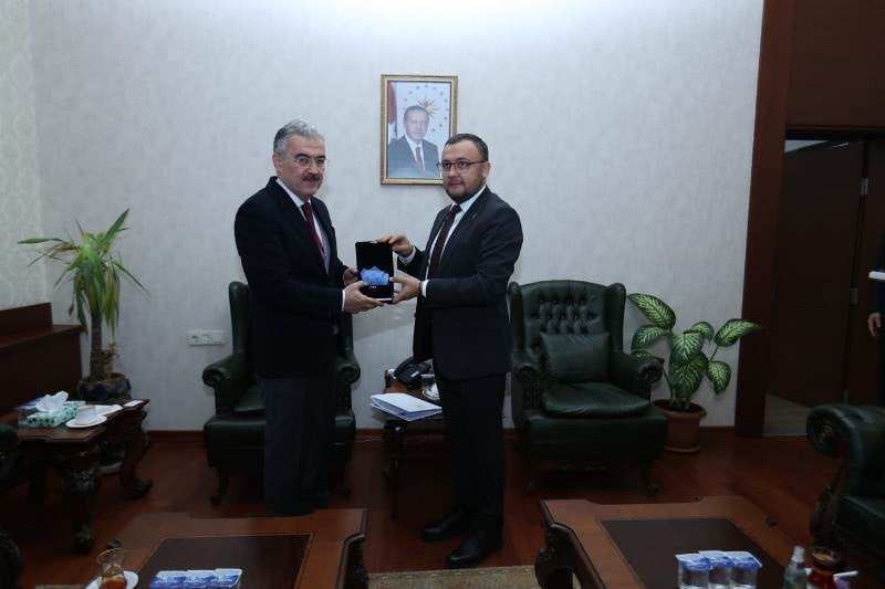 Vali Ayyıldız, Ukrayna’nın Ankara Büyükelçisi Bodnar’ı Makamında Kabul Etti