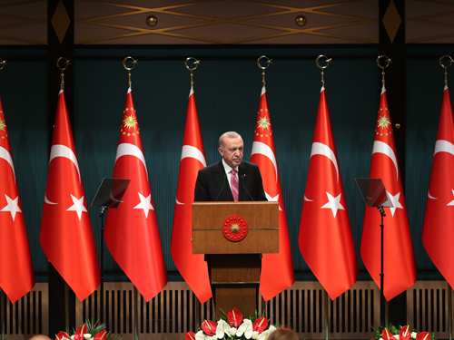 TÜRKİYE’Yİ KÜRESEL SAĞLIK VE EKONOMİK KRİZİNDEN OLUMLU YÖNDE AYRIŞTIRMAYI BAŞARDIK