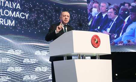 Tüm insanlığa hizmet edecek yeni bir küresel güvenlik mimarisinin kurulması şarttır